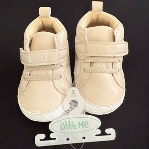 NWT Little Me Beige and White Kids Shoes. Size 3(6-9m).